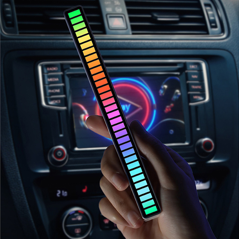 LED panel reagujúci na zvuk USB