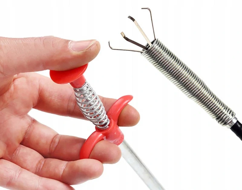 Pružinový uchopovač s magnetom a pazúrmi