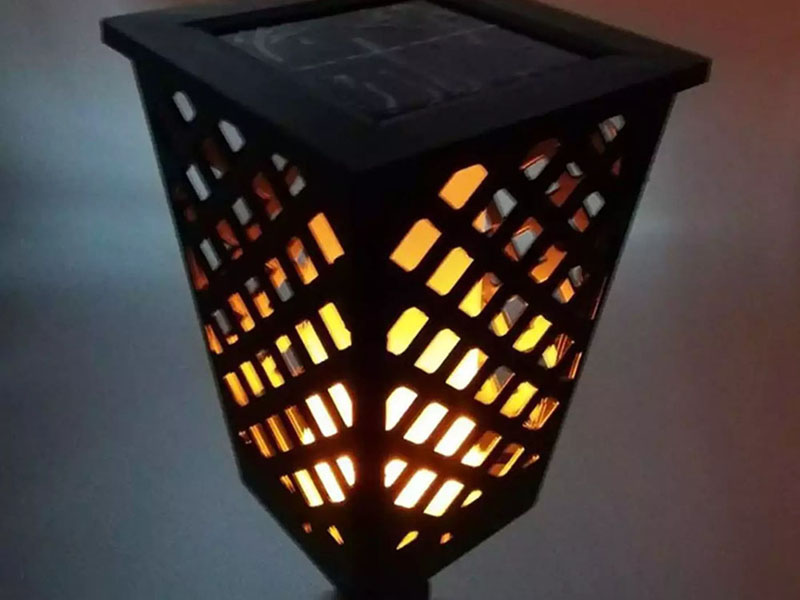Solárna záhradná lampa - pochodeň