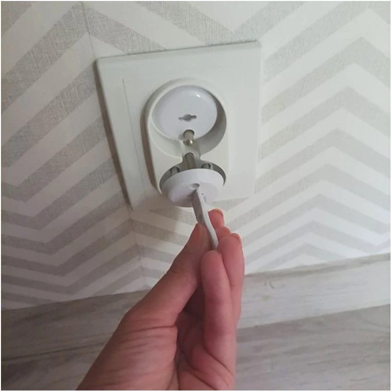 Bezpečnostné krytky zásuviek 15 kusov