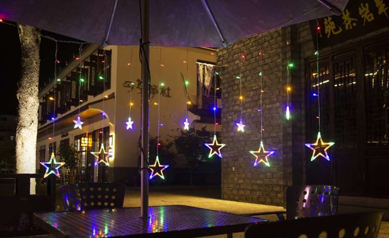 Svetelný záves hviezdy 138 LED multikolor 31V