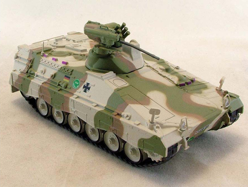 Model tanku Marder 1A5 1:74