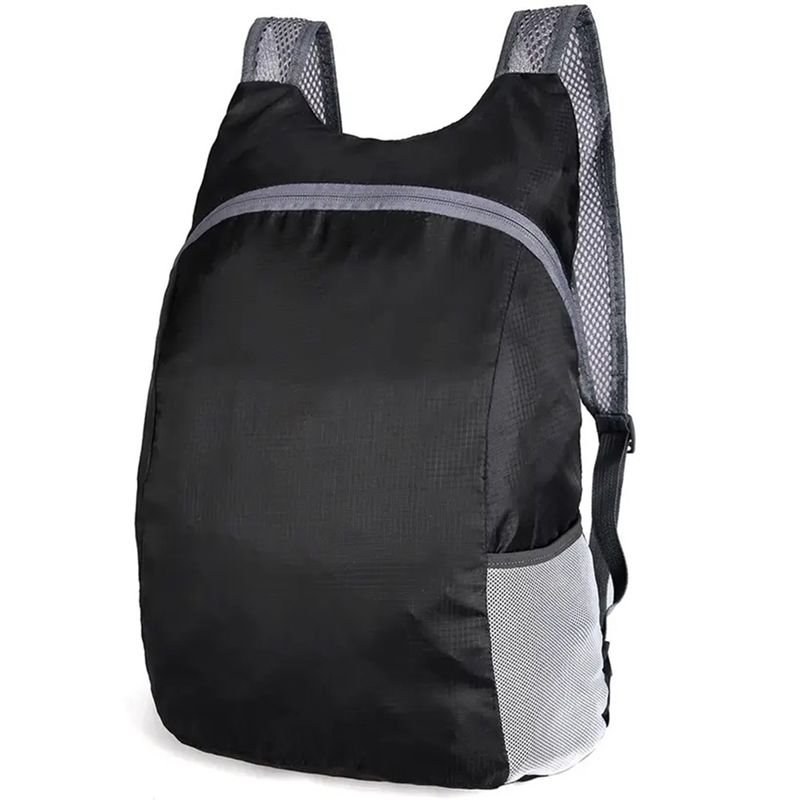 Ľahký ruksak 20L čierny