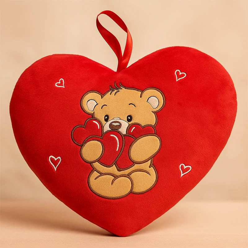 Valentínske plyšové srdce s medvedíkom 30 × 25 cm – mäkký darček z lásky