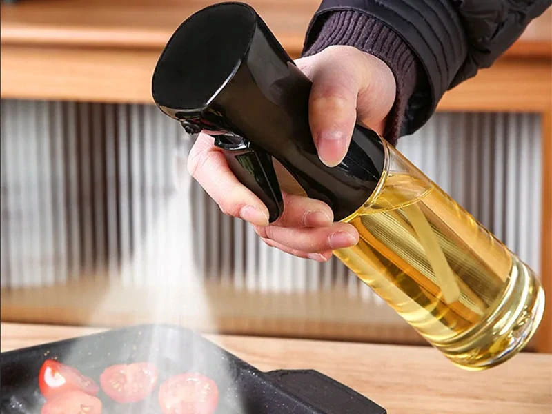 Sklenený rozprašovač na olej, ocot a omáčky 200ml čierny