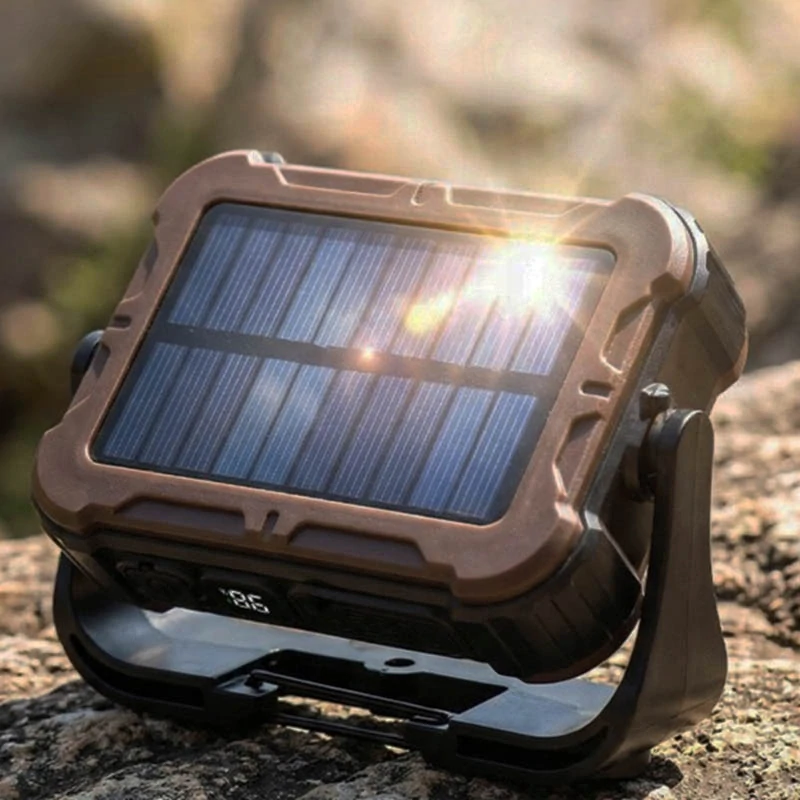 Prenosný solárny LED reflektor s powerbankou 117 LED