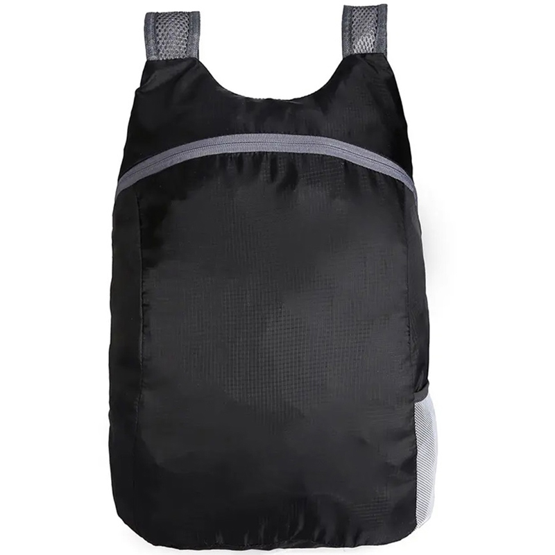 Ľahký ruksak 20L čierny