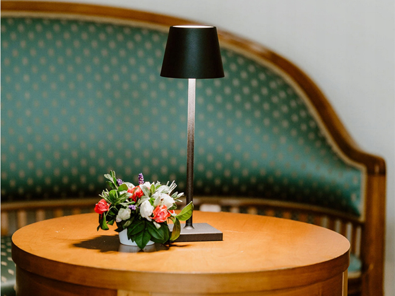 Stolná lampa dotyková 38cm 3W USB