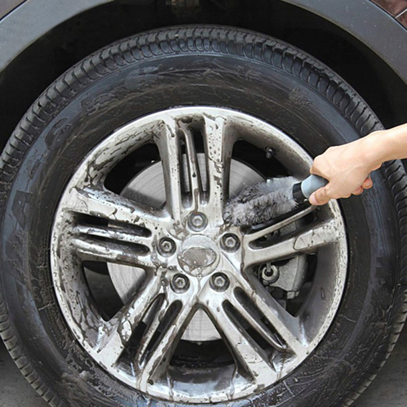 Kefa na čistenie kolies automobilov