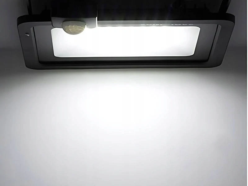 Vonkajší reflektor LED s detektorom pohybu 10W