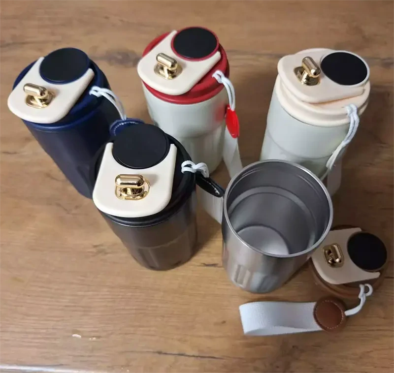 Termo hrnček 460ml s LED displejom