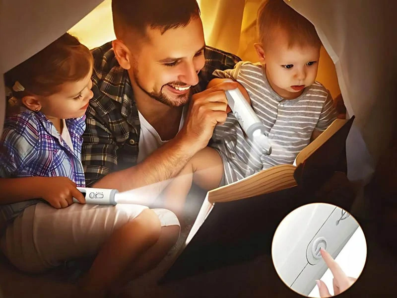 Nočná USB LED lampička s pohybovým senzorom a funkciou baterky