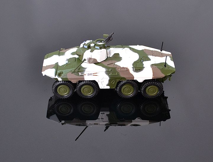 Model prieskumného obrneného vozidla LUCHS 1:74