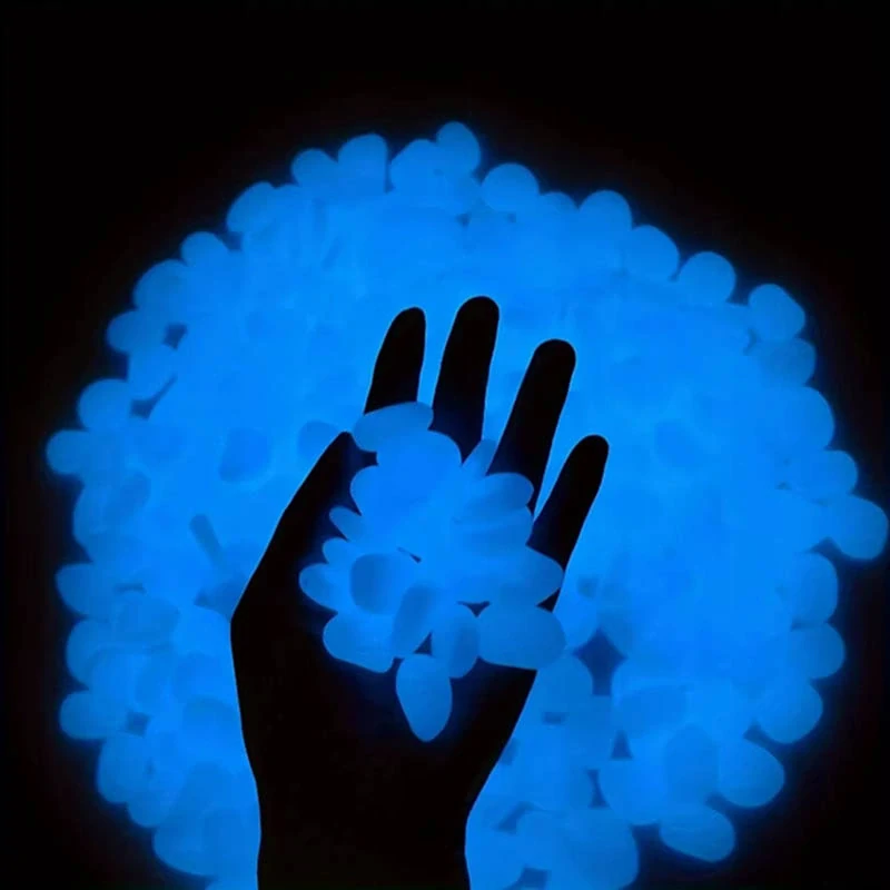 Fluorescenčné kamienky 100ks biele svietiace v tme