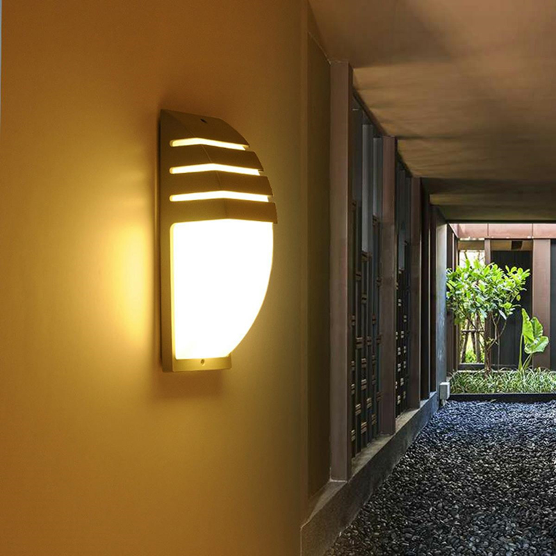 Záhradná LED lampa