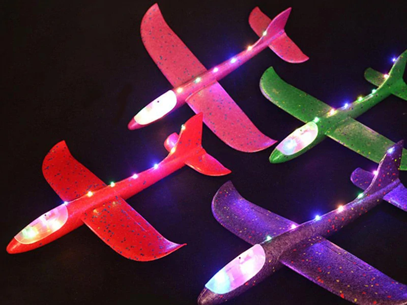 Penové hádzacie lietadlo s LED osvetlením 47 cm – modré