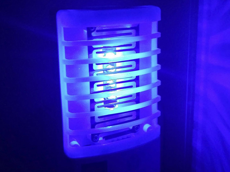UV Lampa proti komárom do zásuvky DW-777 1W