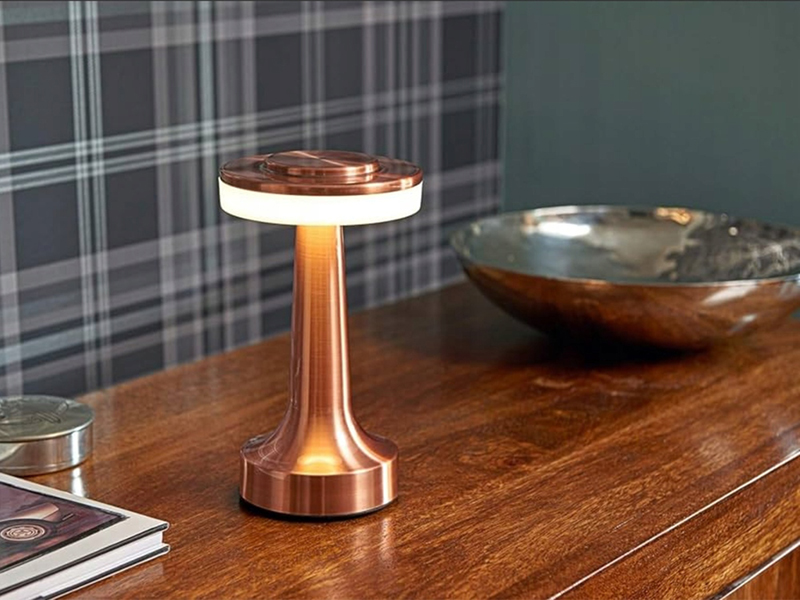 Stolná lampa A14 dotyková 20cm 3W USB