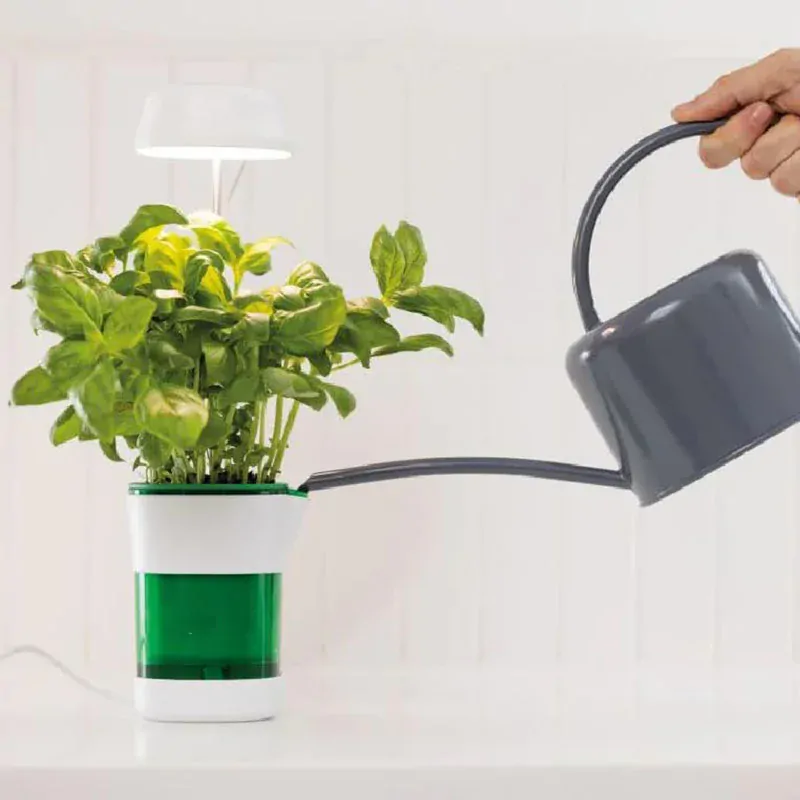 Lampa LED na podporu rastu rastlín