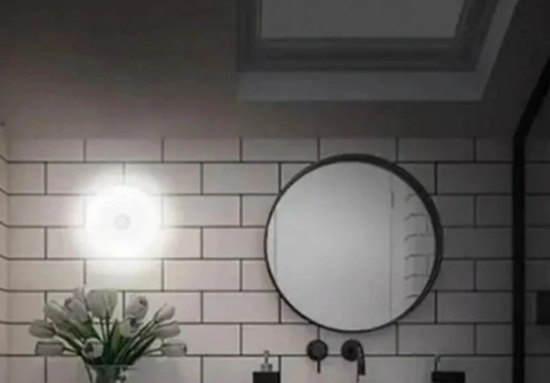 Nočná lampa s pohybovým senzorom 8cm