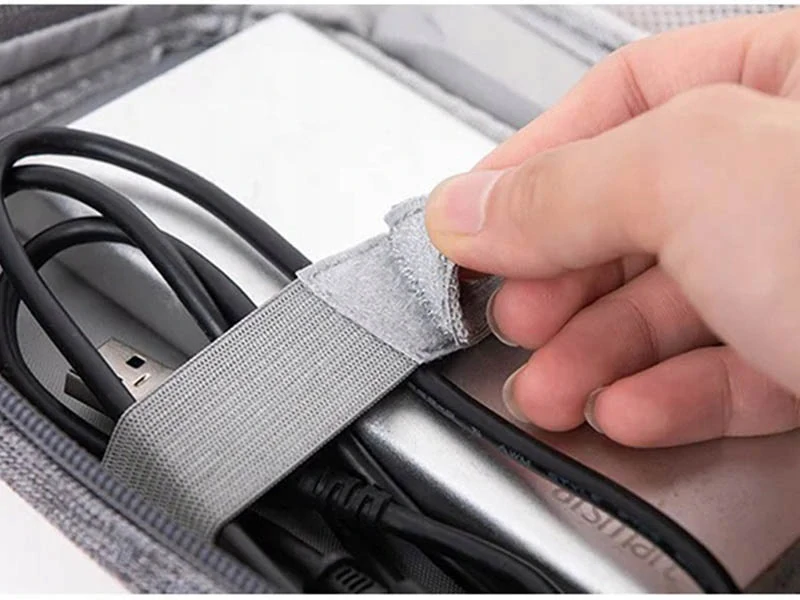 Cestovný organizér na káble a elektroniku