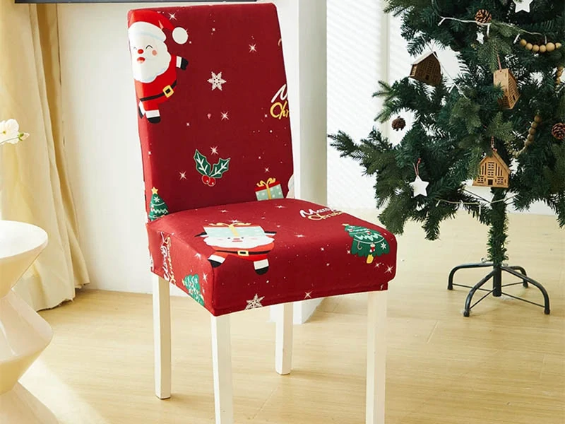 Vianočný poťah na stoličku s motívom Mikuláša s gumičkou