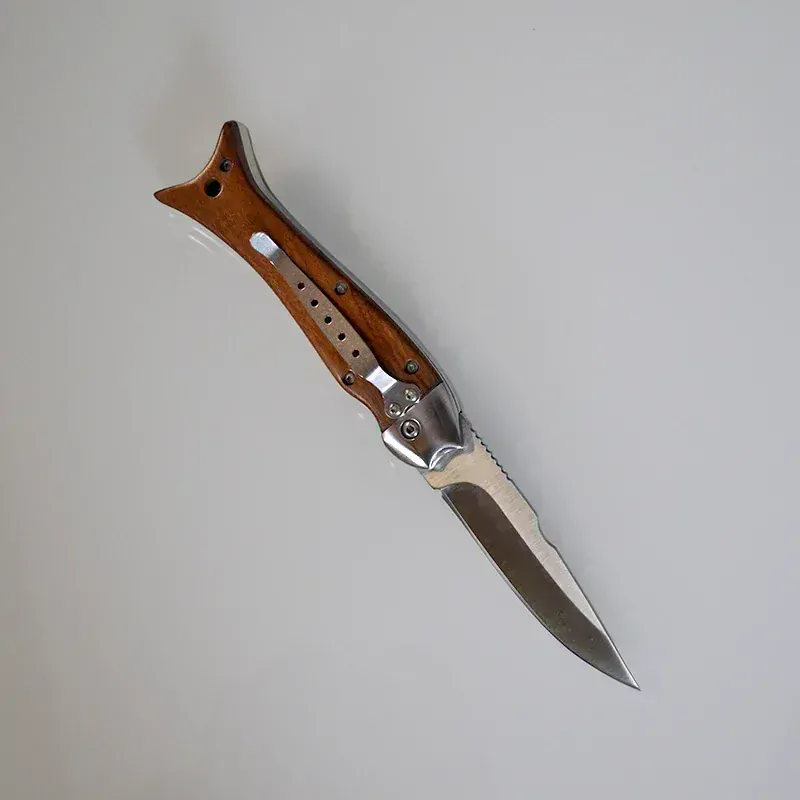 Vreckovýí nôž Fish wood atyp 20/8cm