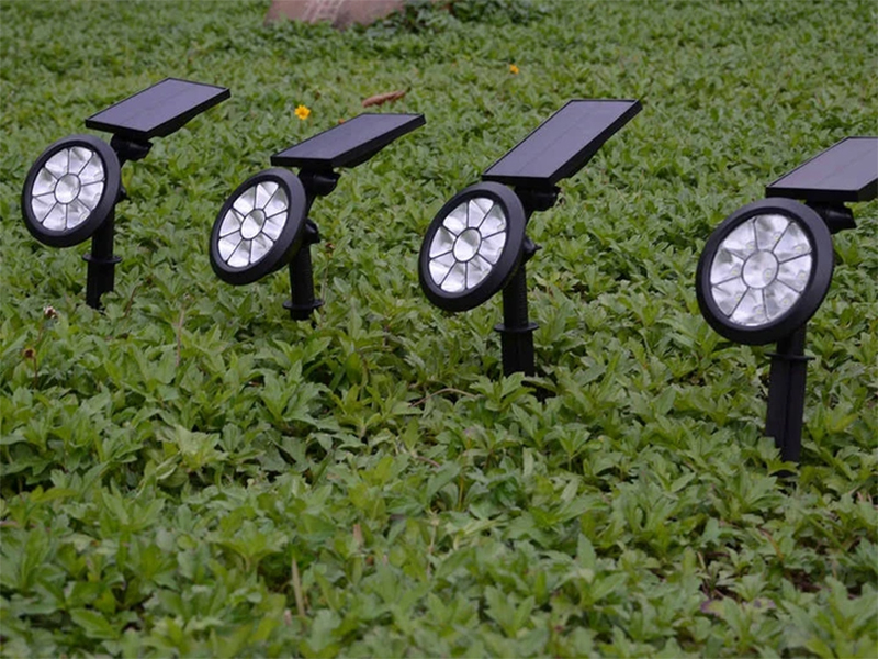 Záhradná solárna LED 5050 lampa RGBW