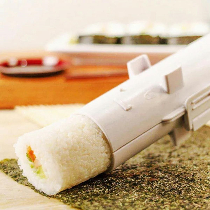 Strojček na výrobu sushi čierny