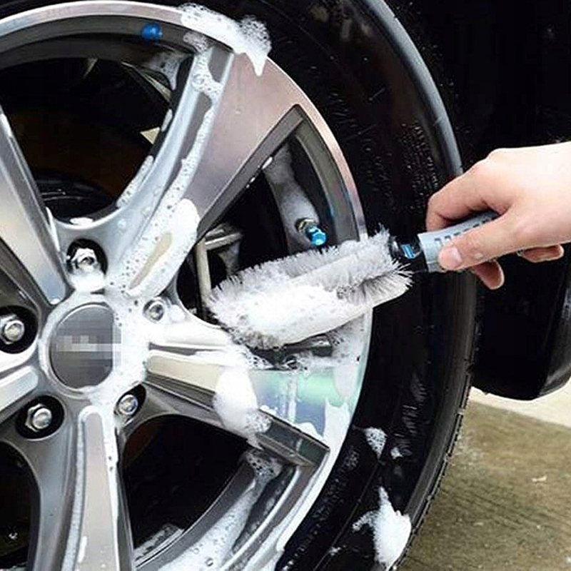 Kefa na čistenie kolies automobilov