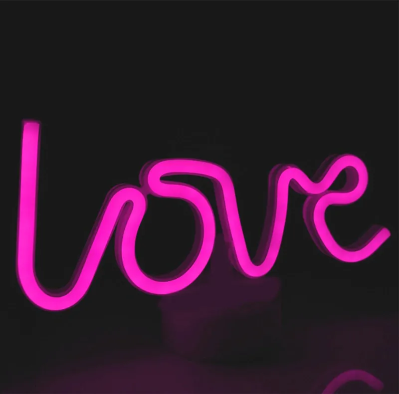 Neónový nápis Love 34cm