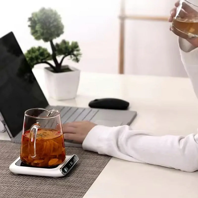 Elektrický ohrievač nápojov v hrnčeku USB