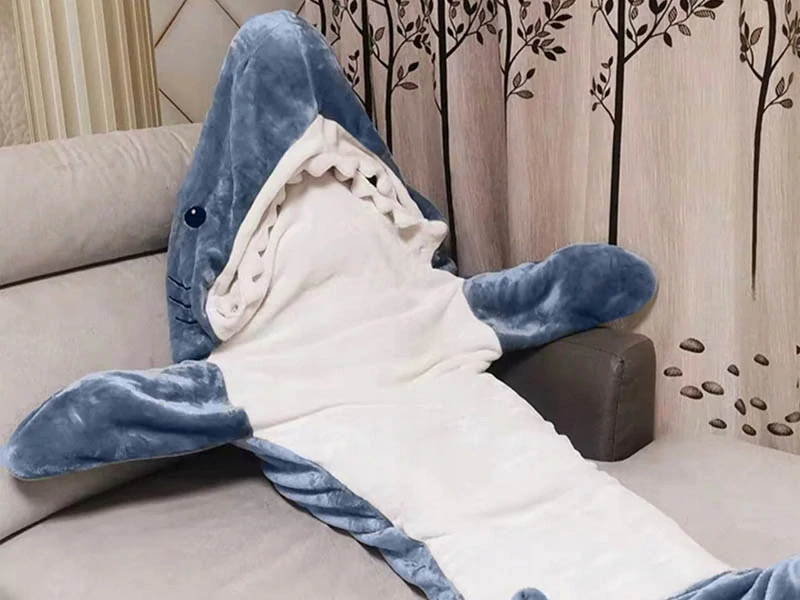 Teplá zimná pyžamová deka Žralok L