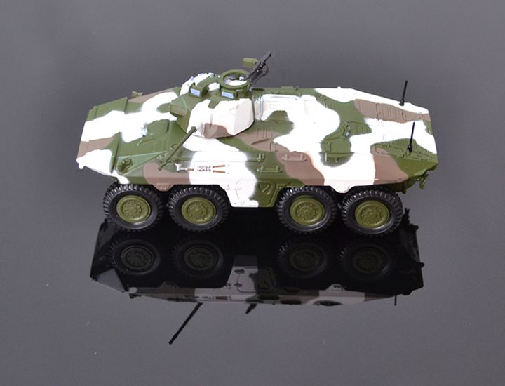 Model prieskumného obrneného vozidla LUCHS 1:74