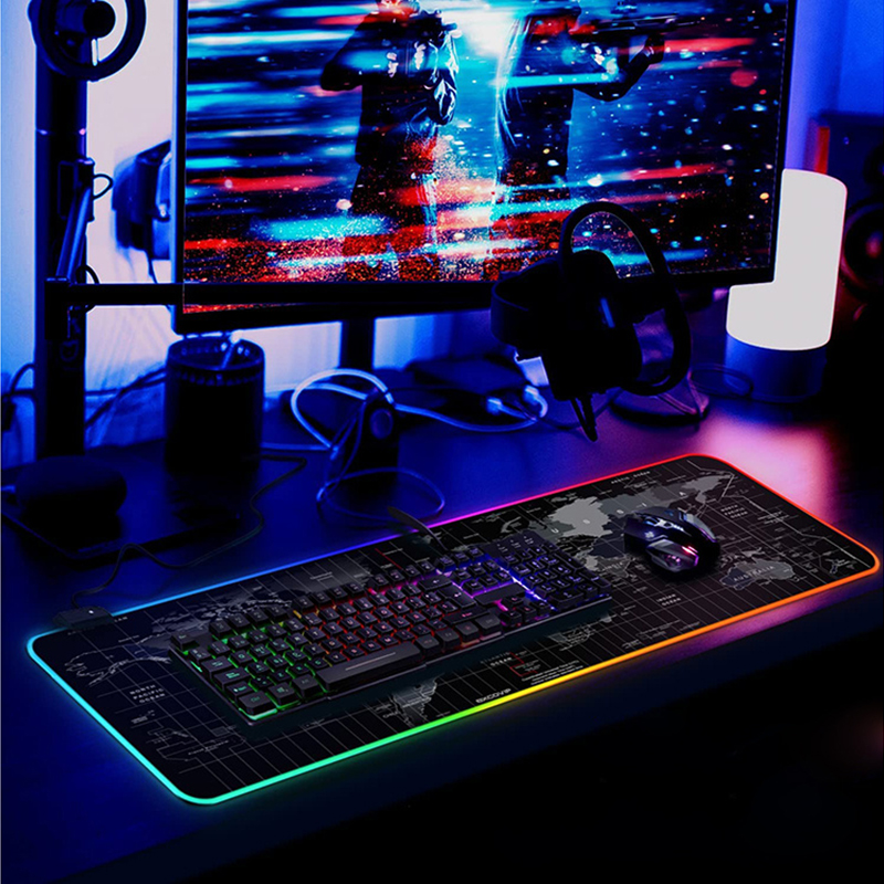 Hráčska podložka pod myš Mapa 90x40cm s RGB podsvietením