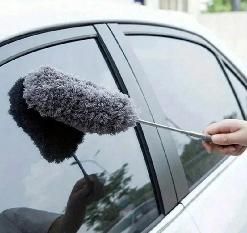 Teleskopický oprašovák sivý