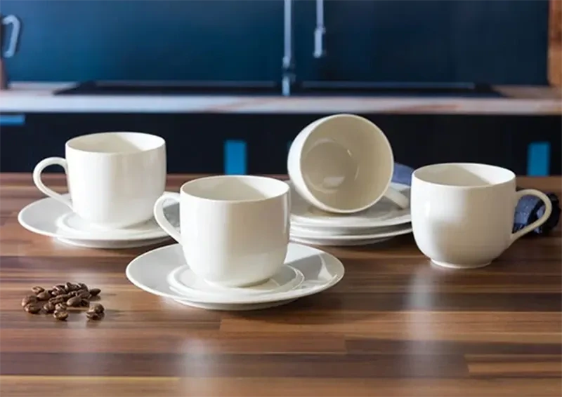 Porcelánové šálky s tanierikmi Alessi La Bella Tavola 2 ks 180 ml