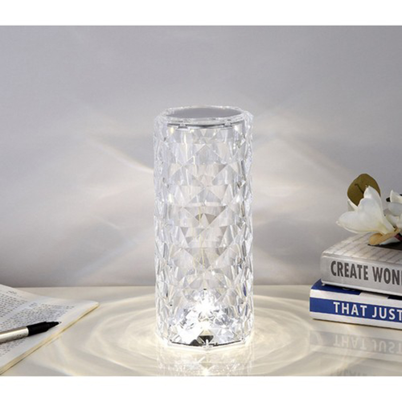 Nočná lampa s projektorom 