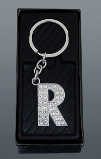 Prívesok so zirkónmi "R"