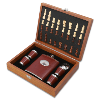 Ploskačka 240 ml v darčekovej kazete Chess – šachový set