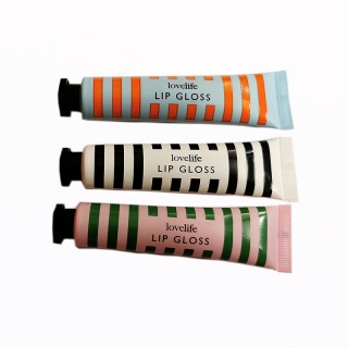 LOVE LIFE Lesk na pery 15ml 