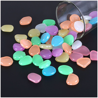 Fluorescenčné kamienky 100ks multicolor