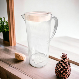 Plastový džbán na vodu 1,5L