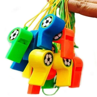 Píšťalka Futbal 4,5 cm so šnúrkou