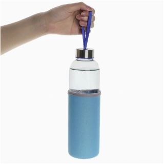 Termo fľaša na nápoje s neoprénovým obalom - termo ochranou 550 ml - modrá