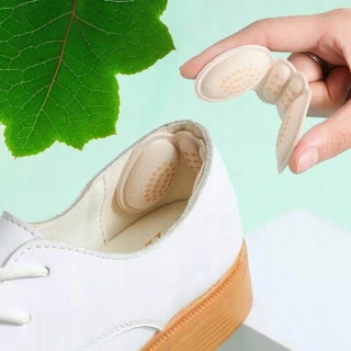 Pätové vložky do topánok proti otlakom lepiace 10x4cm 3mm krémové (1 pár)