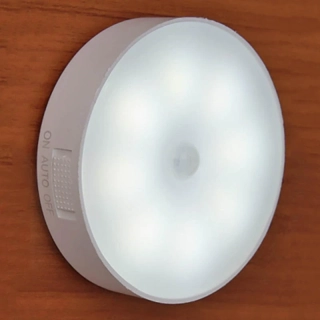Nočná lampa s pohybovým senzorom 8cm