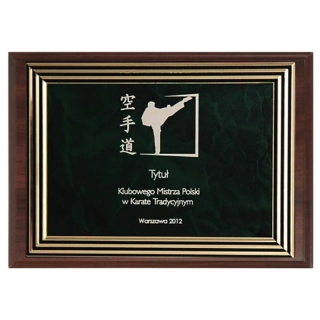 Kovová plaketa zelená na drevenej MDF podložke s gravírovaním 18x13cm