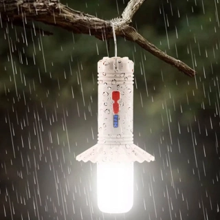 Kempingová lampa s háčikom