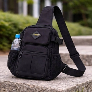 Pánska taška cez rameno crossbody čierna